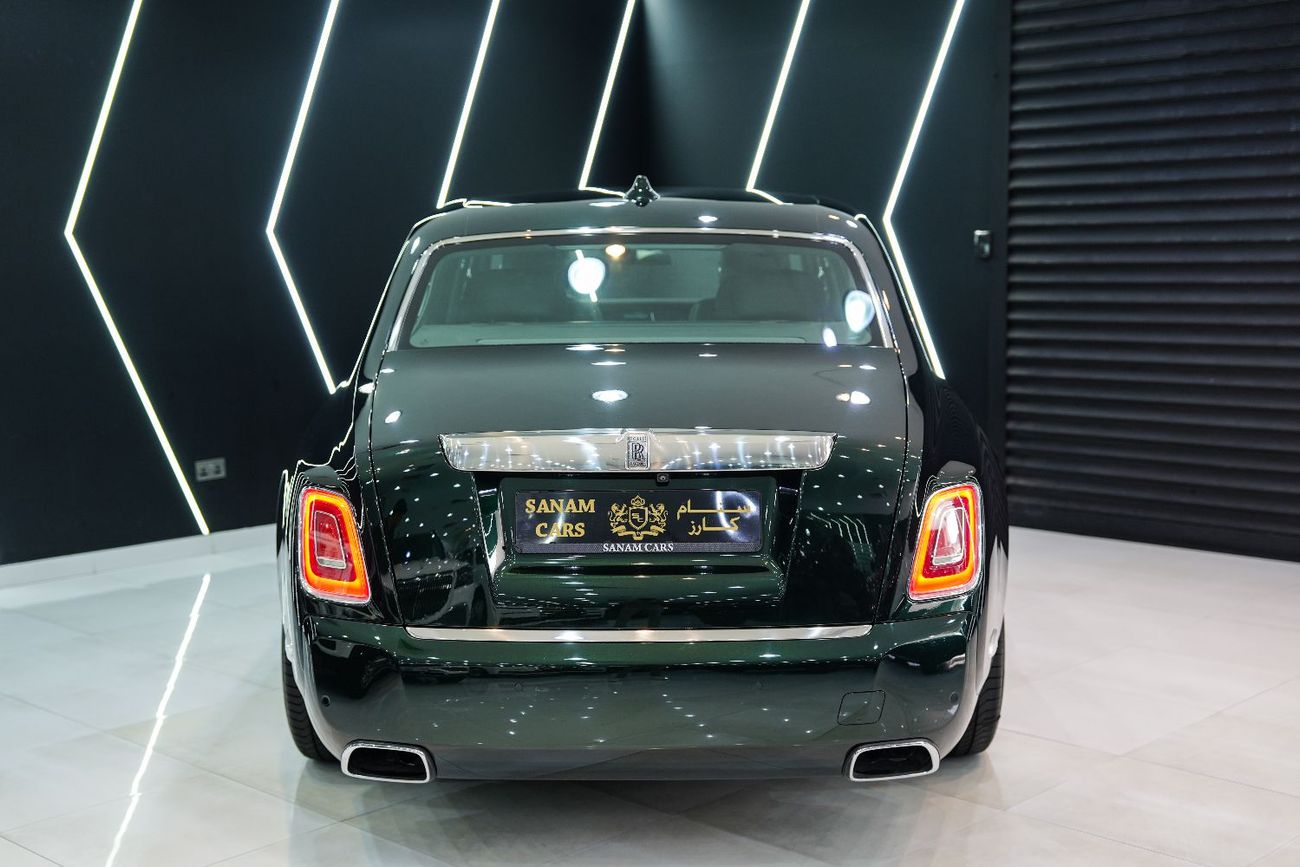 Rolls-Royce Phantom Std 6.8L 2022 Rolls Royce Phantom, Rear-Seat Entertainment, Starlight Headliner, Dealer Warranty!!