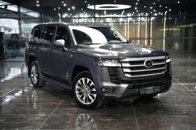 تويوتا لاند كروزر 2023 Model GXR Twin Turbo 3.5L Engine Full Option Very Perfect Condition
