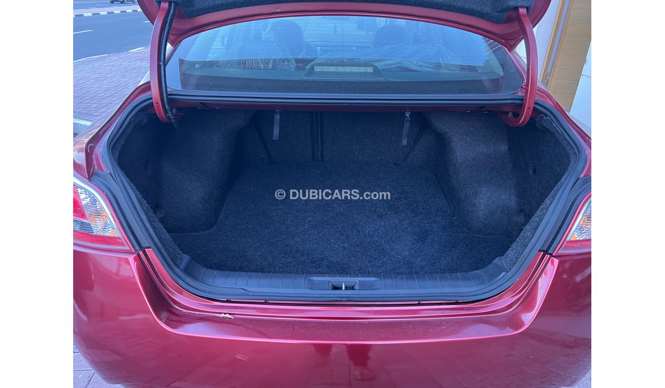 Nissan Altima American