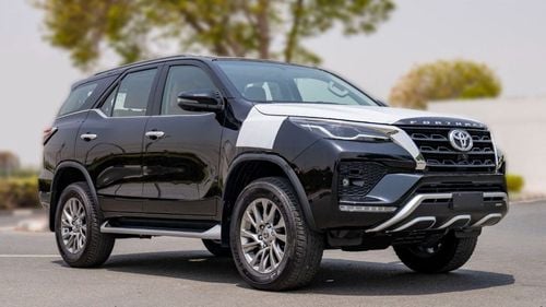 Toyota Fortuner VXR Toyota Fortuner 4.0 2023 black Full Option
