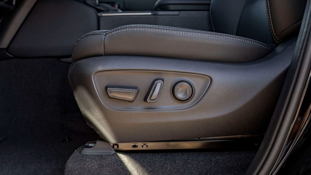 تويوتا برادو TOYOTA PRADO ADVENTUR 2.8D 2024