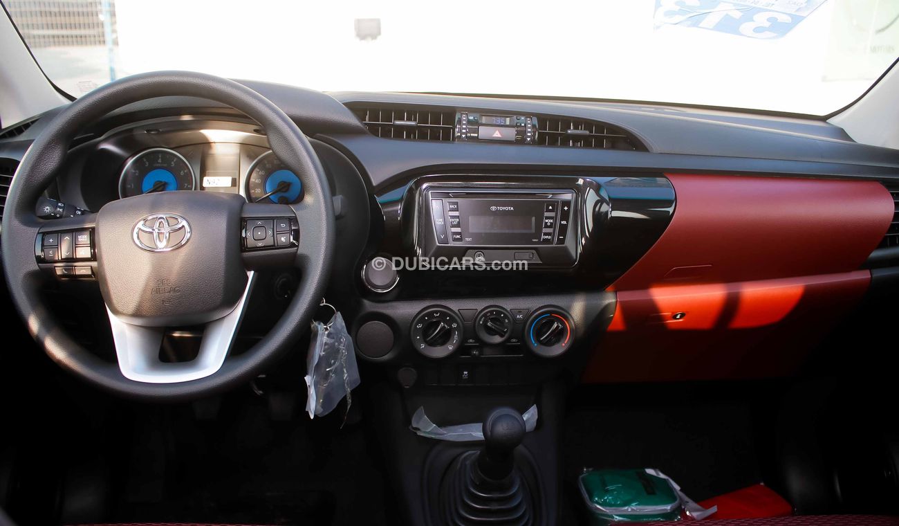 Toyota Hilux TOYOTA HILUX 2.7 4X2 M/T D*C
