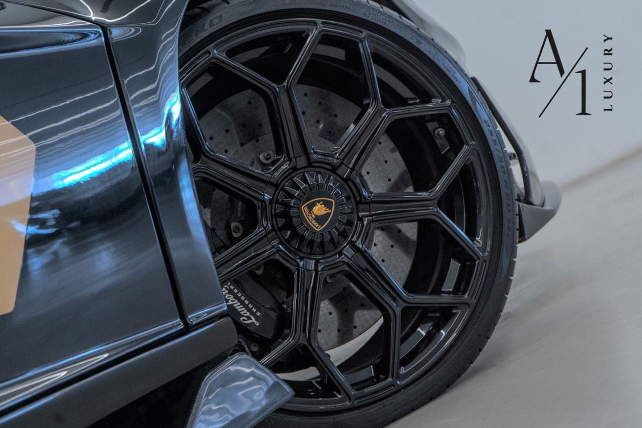 Lamborghini Aventador Roadster 2015, Excellent Condition, Full Carbon Fibre Package, SVJ Kit, European Spec