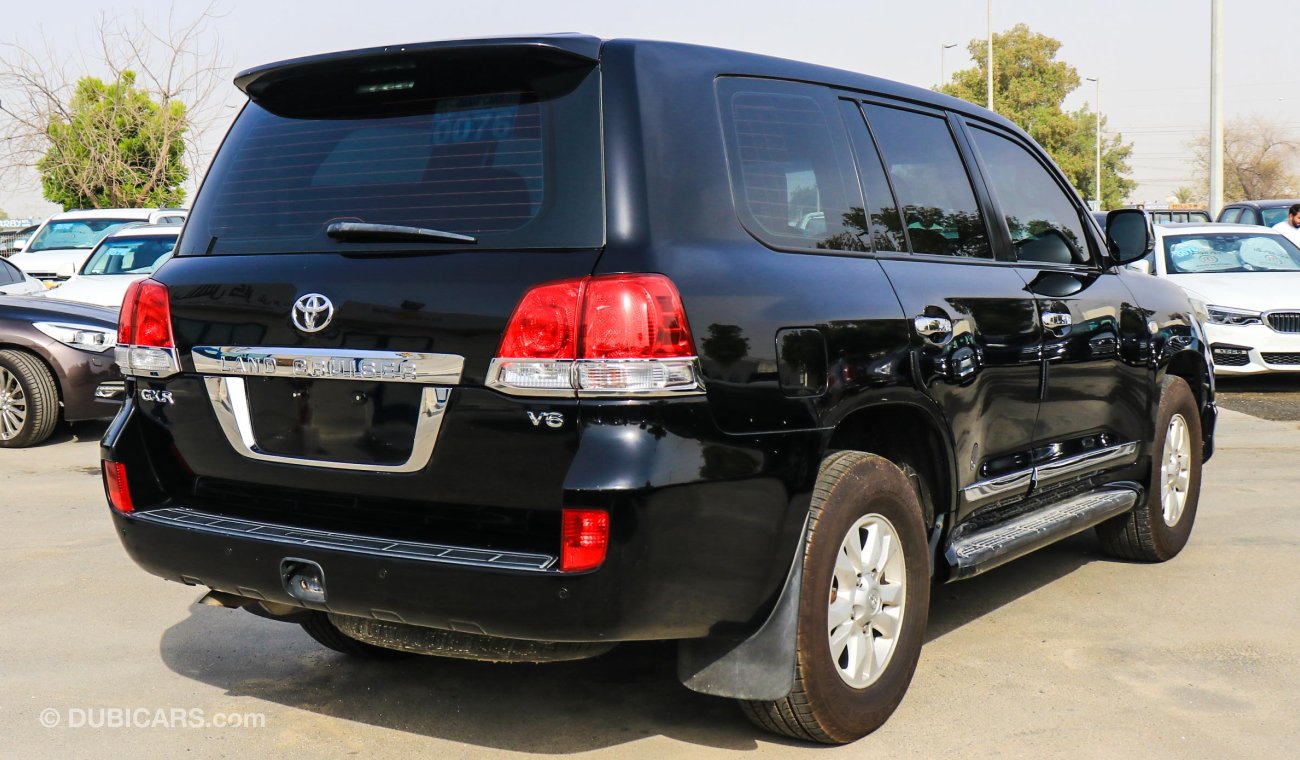 Toyota Land Cruiser GXR V6 GCC Perfect Condition