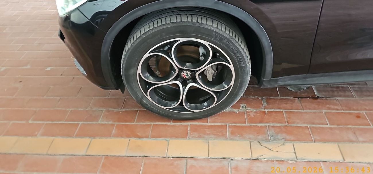 Alfa Romeo Stelvio SUPER 2.0