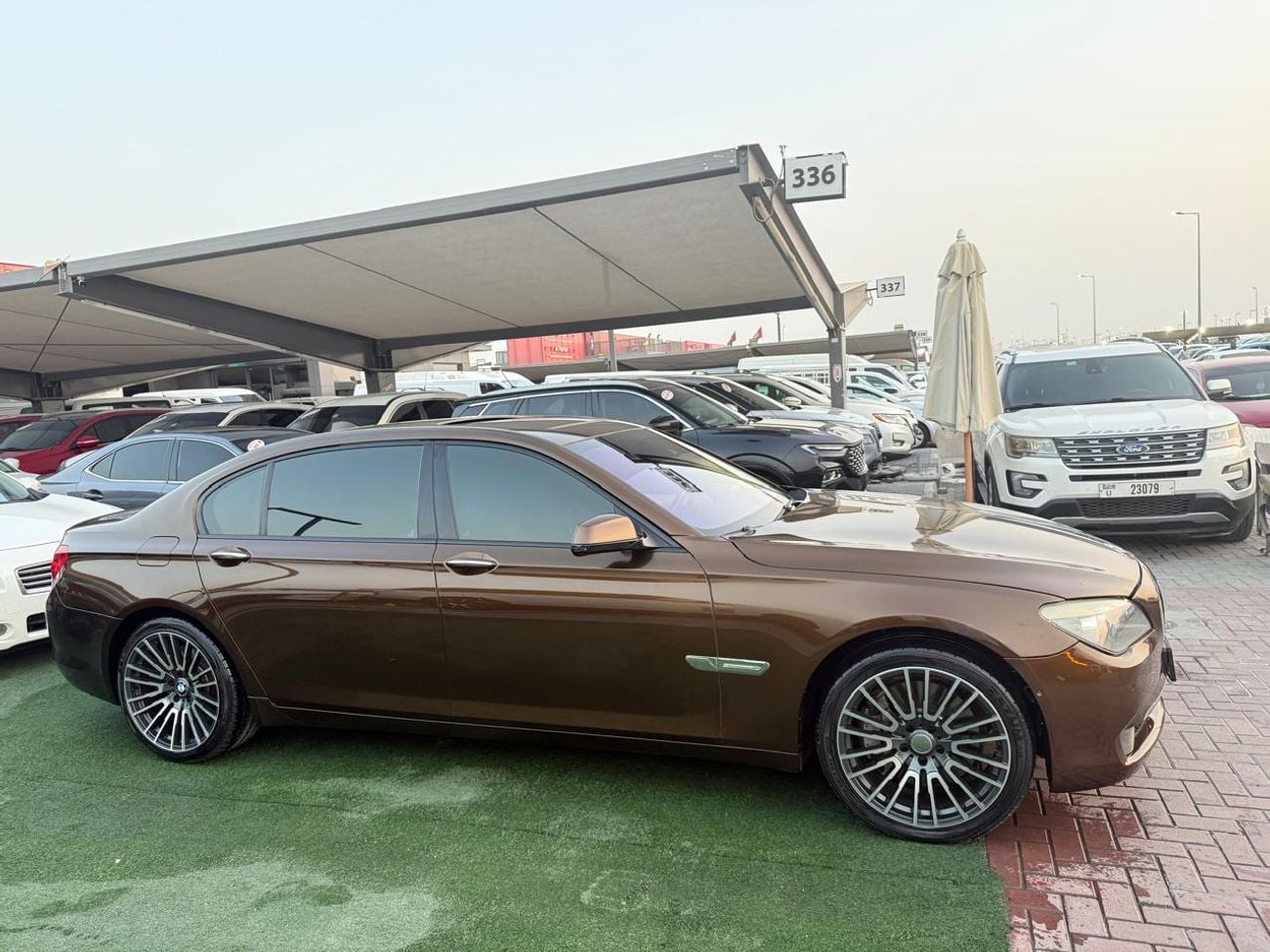 BMW 750Li EXCLUSIVE 4.4L V8 twin-turbo engine producing 407 hp, 8-speed