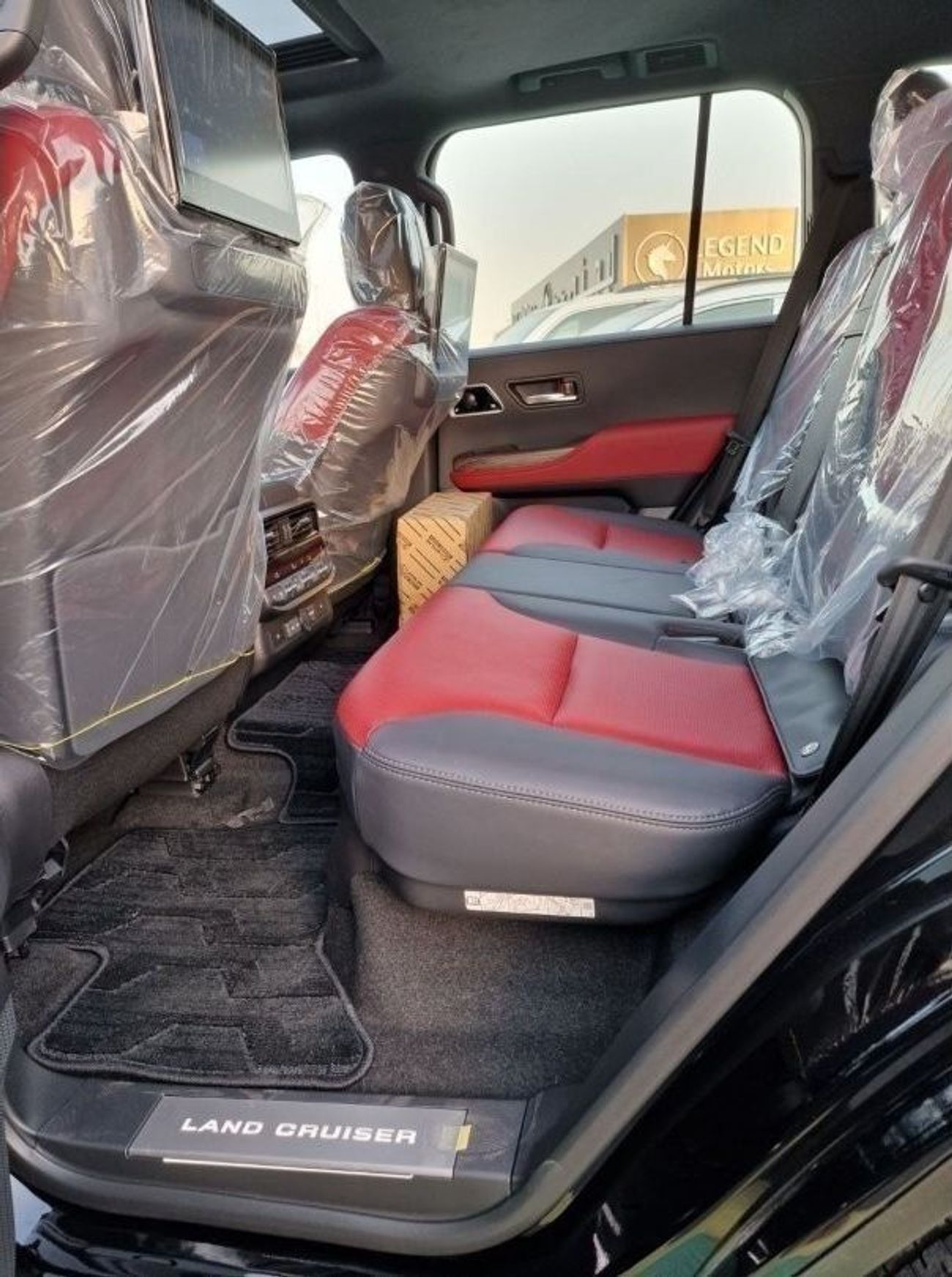 Toyota Land Cruiser 2023 toyota land cruiser 3500cc VXR Twin Turbo Full Option Camera 360, Sundroof , Rear Screens, rada