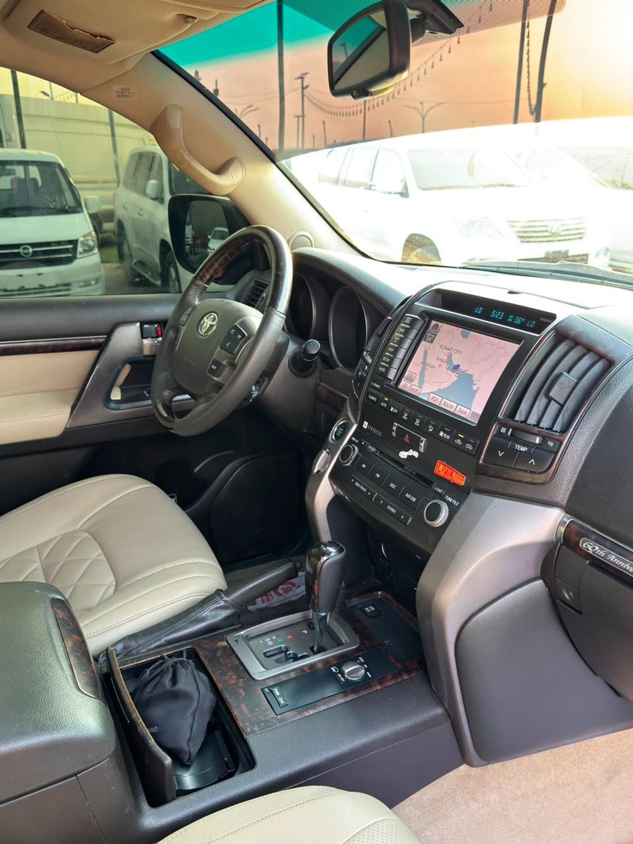 Toyota Land Cruiser VXR