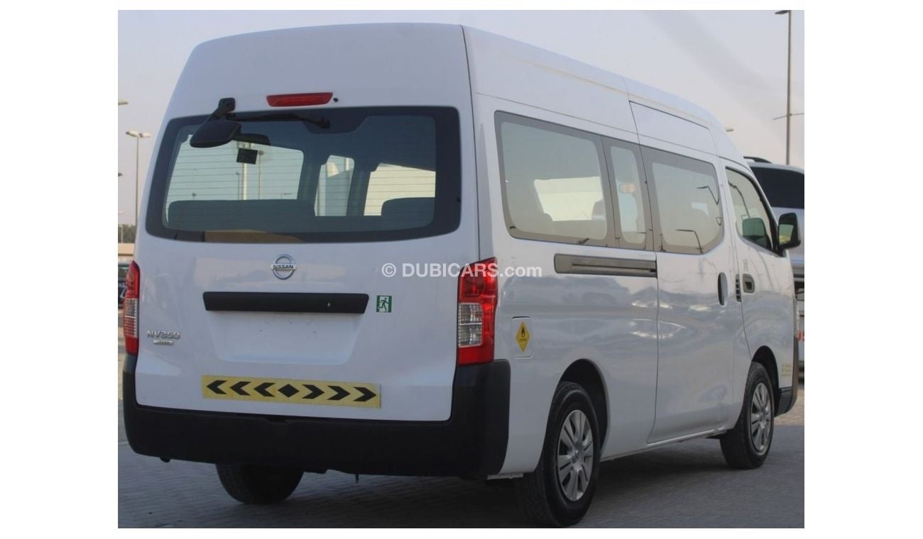 Nissan Urvan Nissan Urvan Hi-Roof 2020 GCC, in excellent condition, without accidents