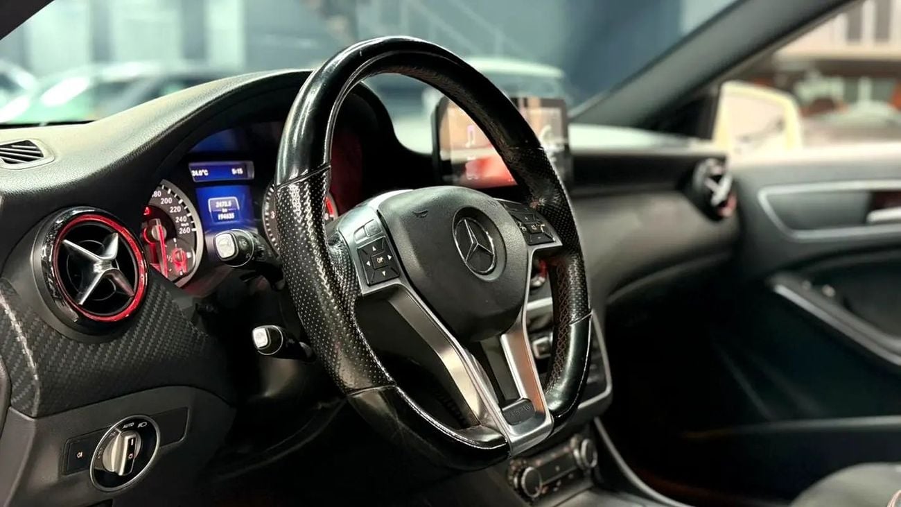 Mercedes-Benz A 220 GCC MERCEDES A220 AMG MINT CONDITION WITH WARRANTY AVAILABLE