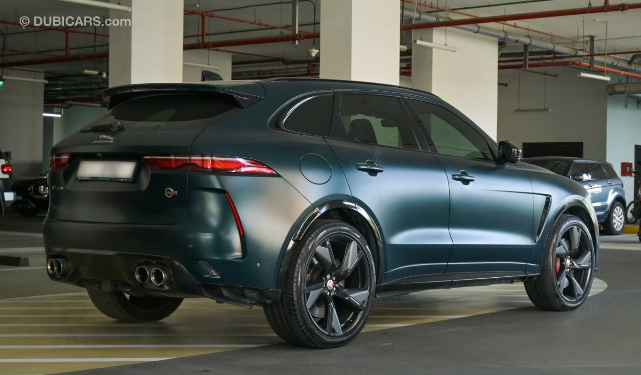 Jaguar F Pace 5.0L V8 SVR (550 PS)