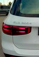 Mercedes-Benz GLB 200 BMW 200d