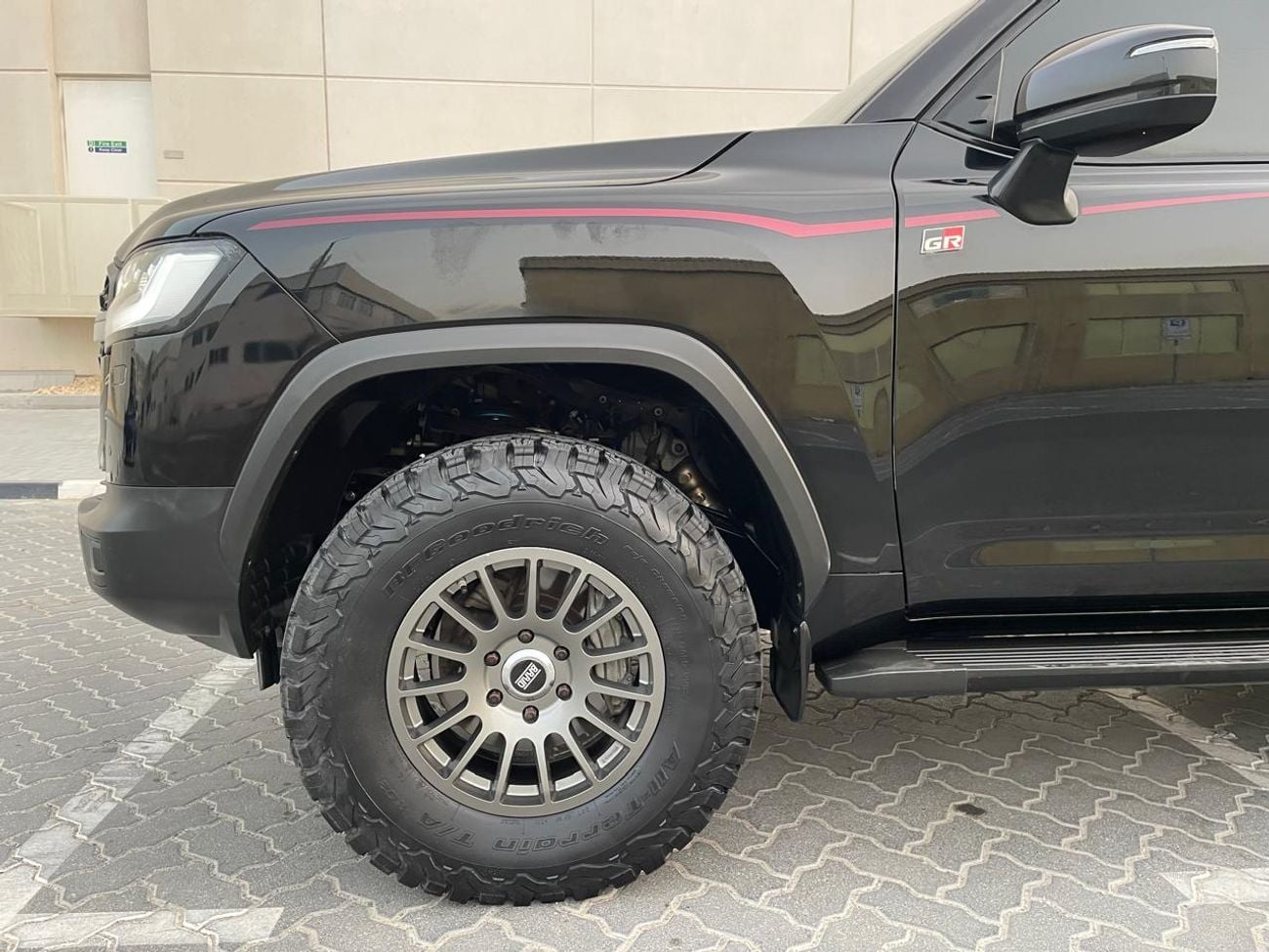 Toyota Land Cruiser GR SPORT LHD 3.5L TWIN TURBO V6 Petrol Engine Automatic transmission 4WD 7 Seater 5 doors