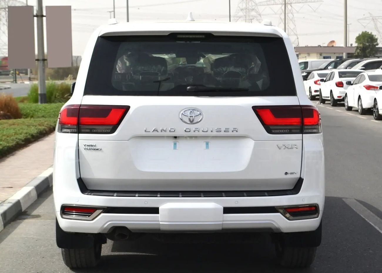 Toyota Land Cruiser 3.5T VXR Hybrid 3.5L VXR Hybrid