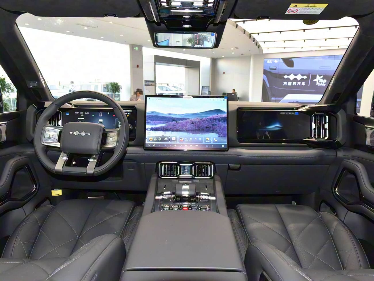 BYD Leopard 8 Smart and Brave Flagship Edition (6 Seats) 21-inch Rims with Tow Hook | 2025 | Coming Soon