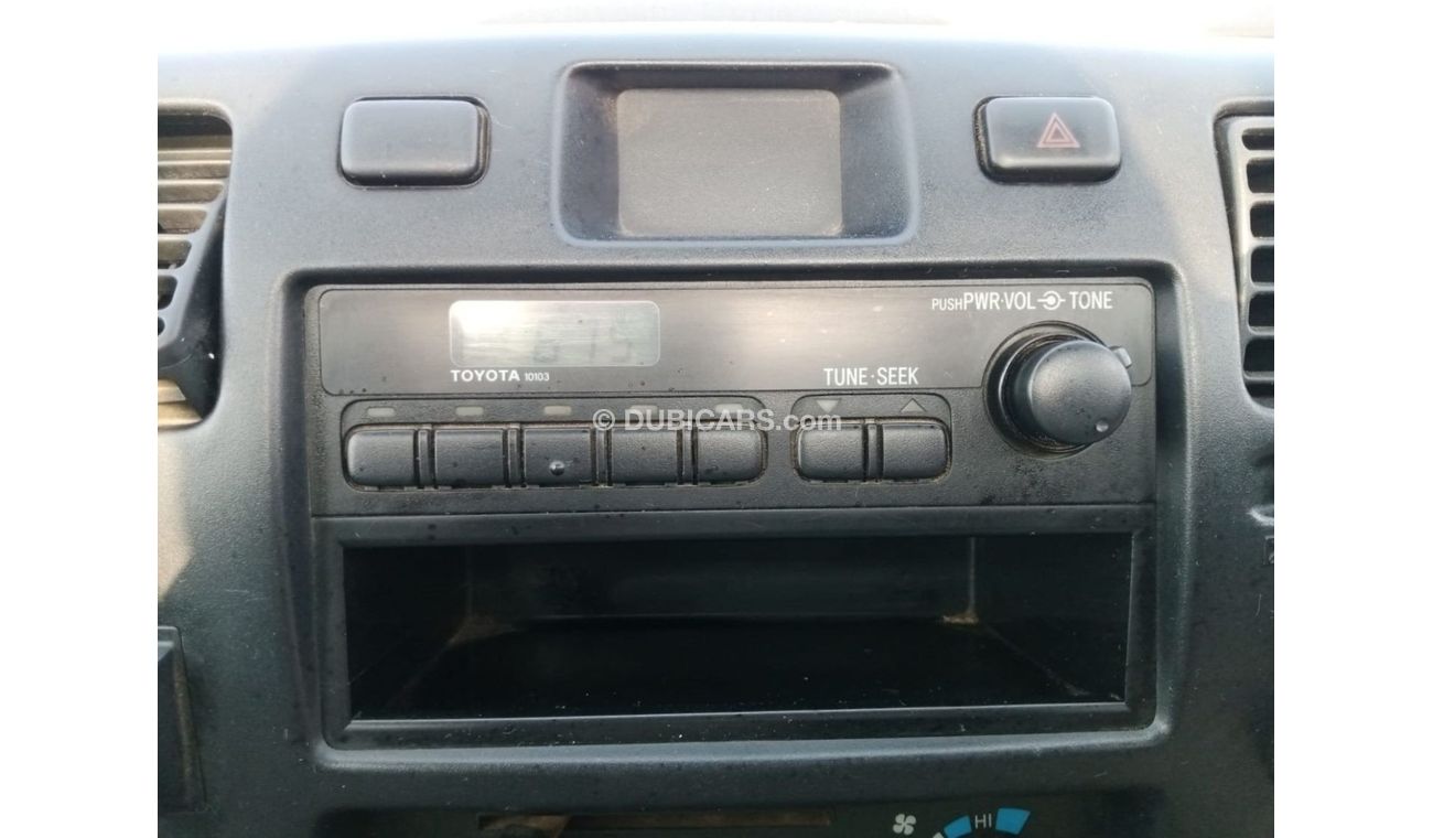 Toyota Lite Ace TOYOTA LITE-ACE TRUCK RIGHT HAND DRIVE (PM1042)