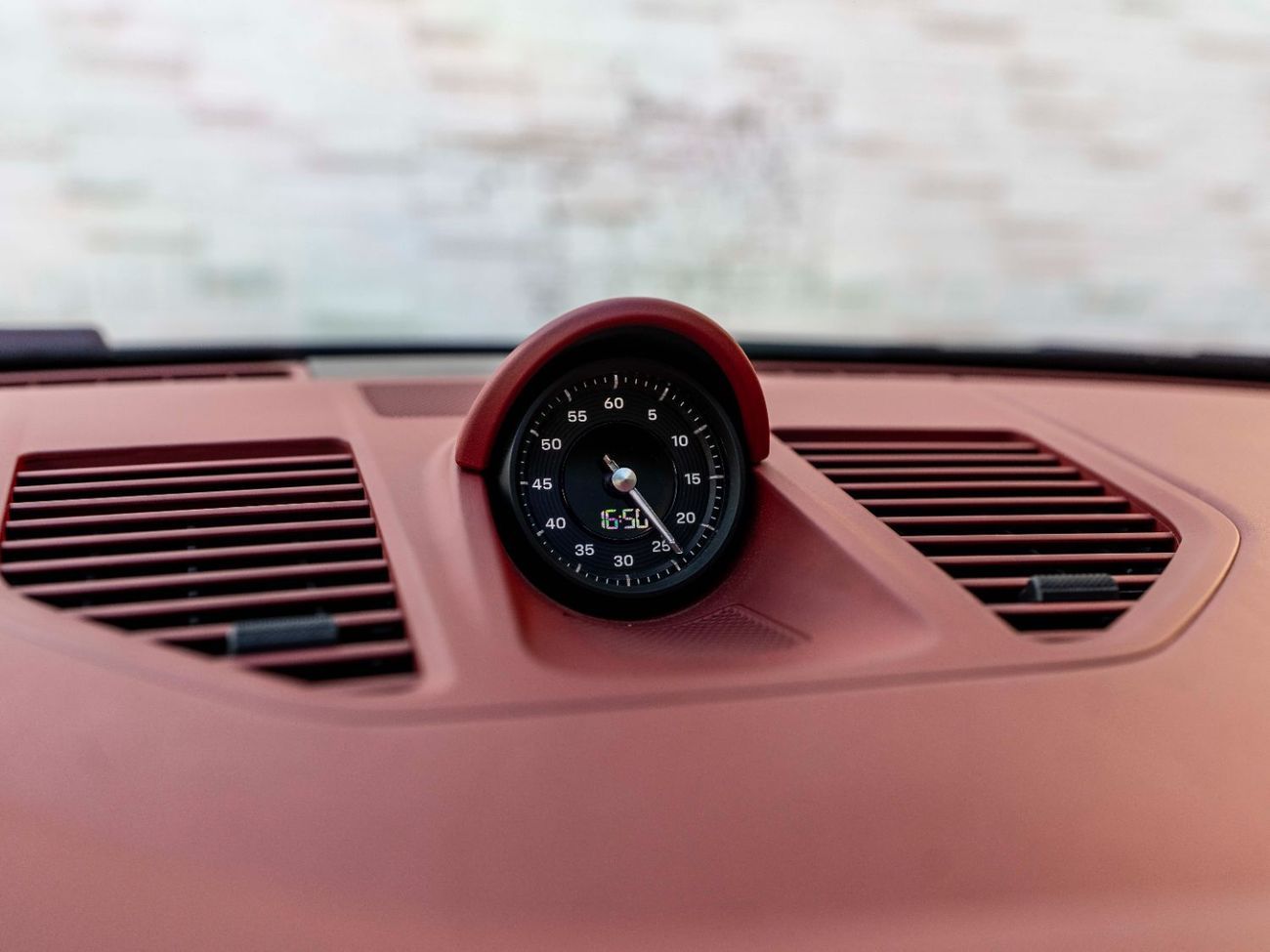 Porsche 911 Carrera 3.0L (444 HP) Coupe