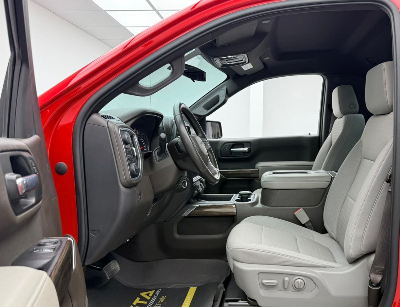 شيفروليه سيلفارادو 2021 Chevrolet Silverado LT Trail Boss, 1 Year Unlimited Km Warranty, Full Service History, GCC