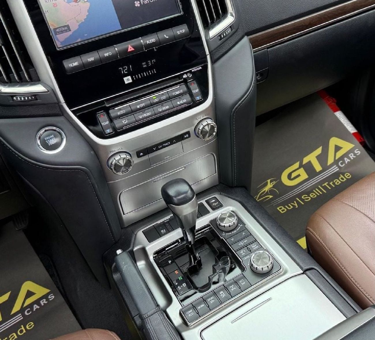 تويوتا لاند كروزر 