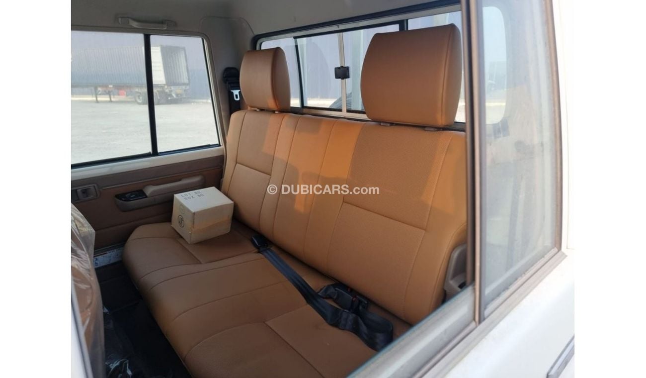 تويوتا لاند كروزر بيك آب TOYOTA LC 79 DC 4.5 V8 Anniversary specs