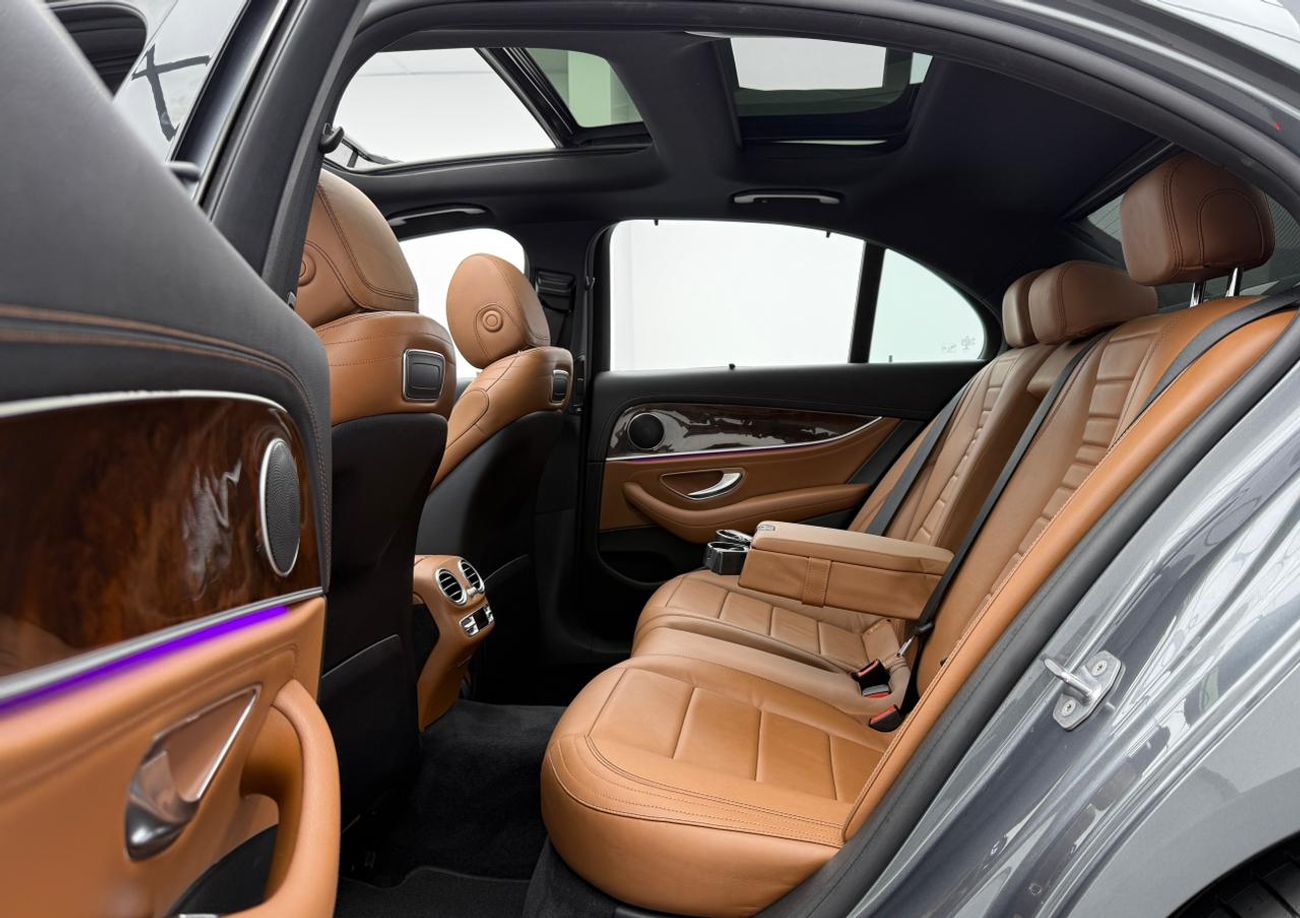 Mercedes-Benz E 400 2017 Mercedes Benz E400 4Matic, Service History, Fully Loaded, Excellent Condition, GCC