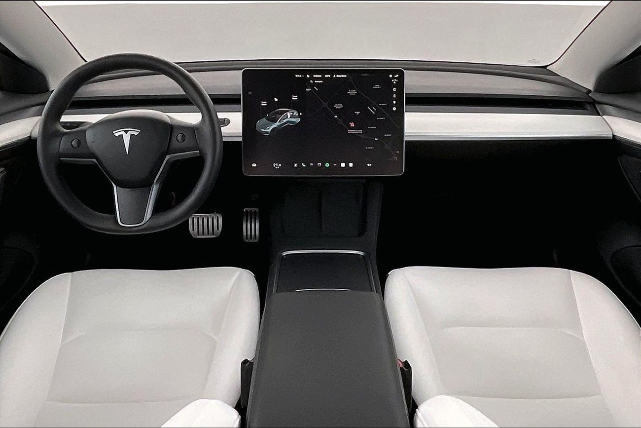 تسلا موديل 3 Performance (Dual Motor) | عرض العيد الحصري | خالية من أضرار الفيضانات