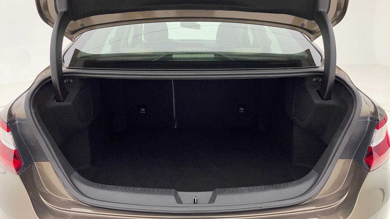 رينو ميجان LE 1.6 | بدون دفعة مقدمة | اختبار قيادة مجاني للمنزل