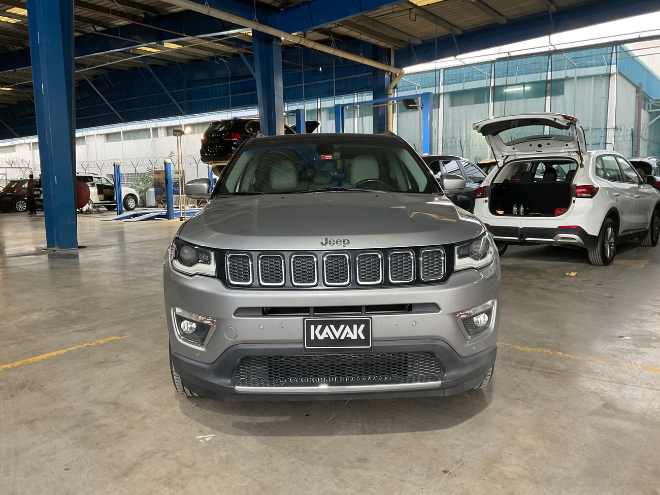 جيب كومباس Limited | شامل الضمان | 0 ﺪﻔﻋﺓ ﺃﻮﻟﻯ