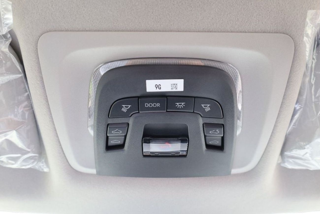 تويوتا كورولا كروس TOYOTA_COROLLA_CROSS_2.0L_2024_HYBRID