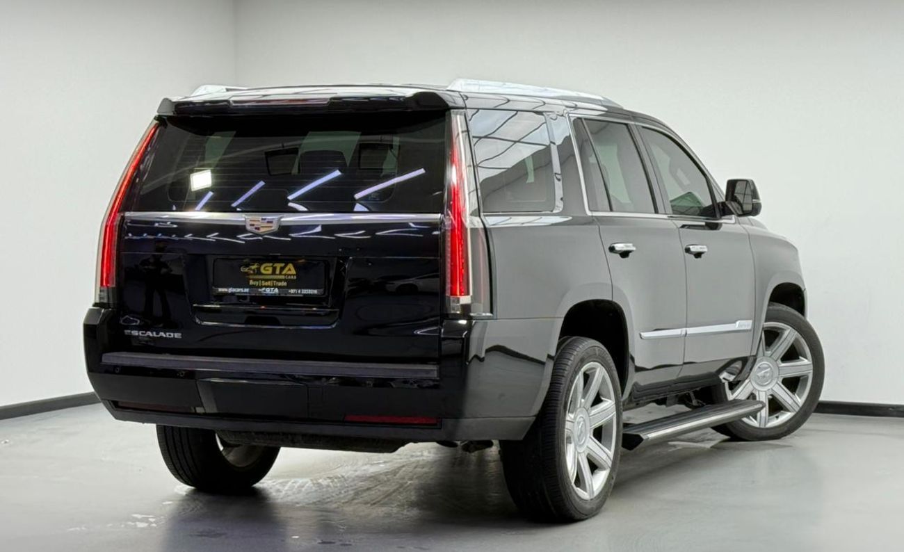 Cadillac Escalade 2016 Cadillac Escalade Premium Luxury, Full Service History, 8 Seater, Excellent Condition, GCC