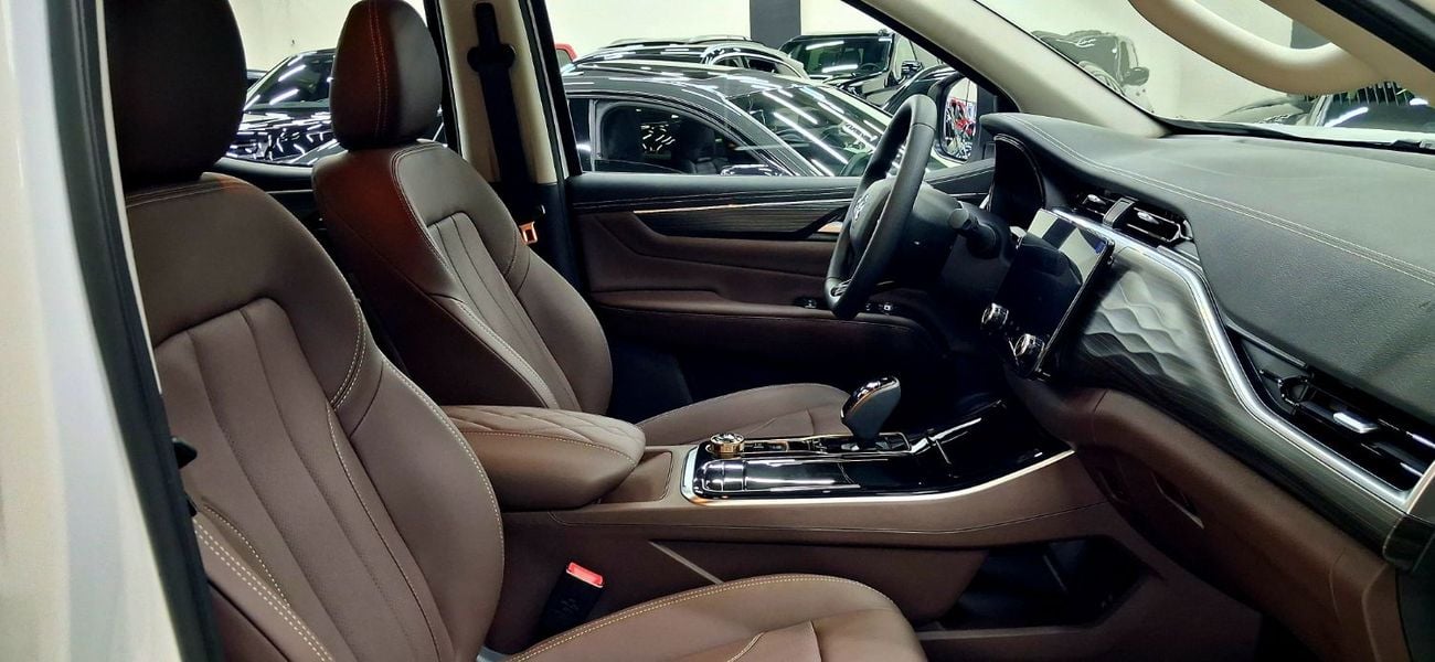 سبروس X300 Spruce X300  4WD By Nissan Company