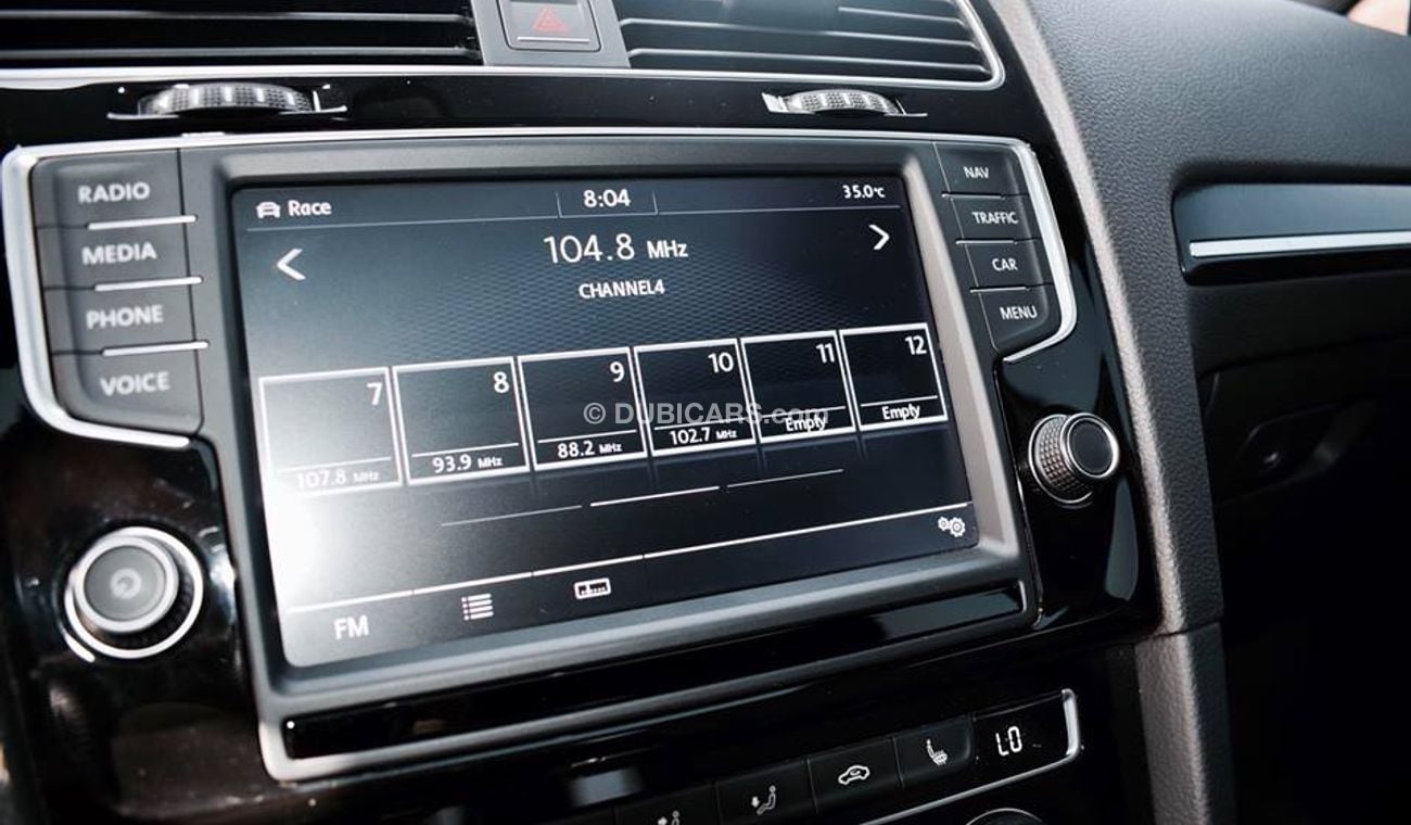 فولكس واجن جولف R 4 Motion