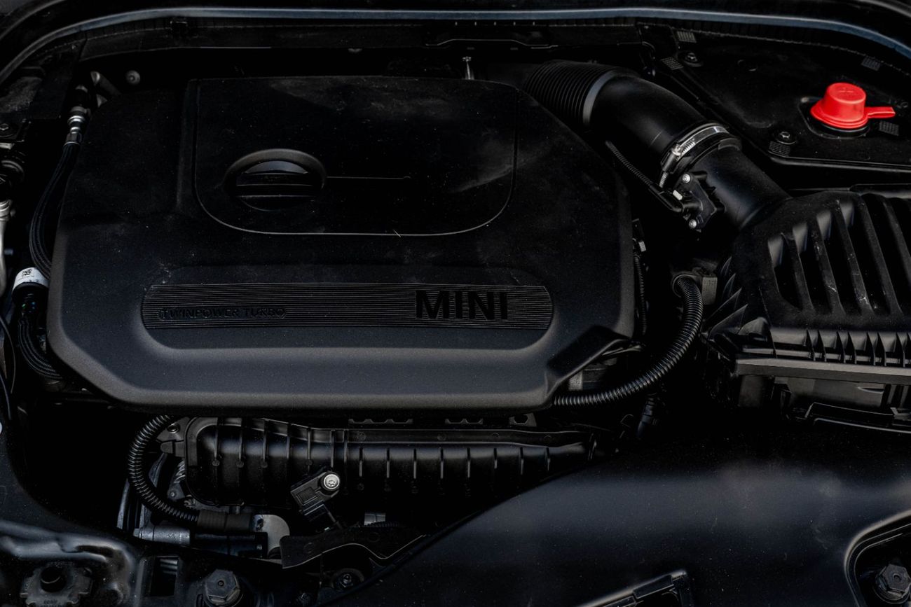 Mini Cooper | 1,175 P.M | 0% Downpayment | LOW MILEAGE!