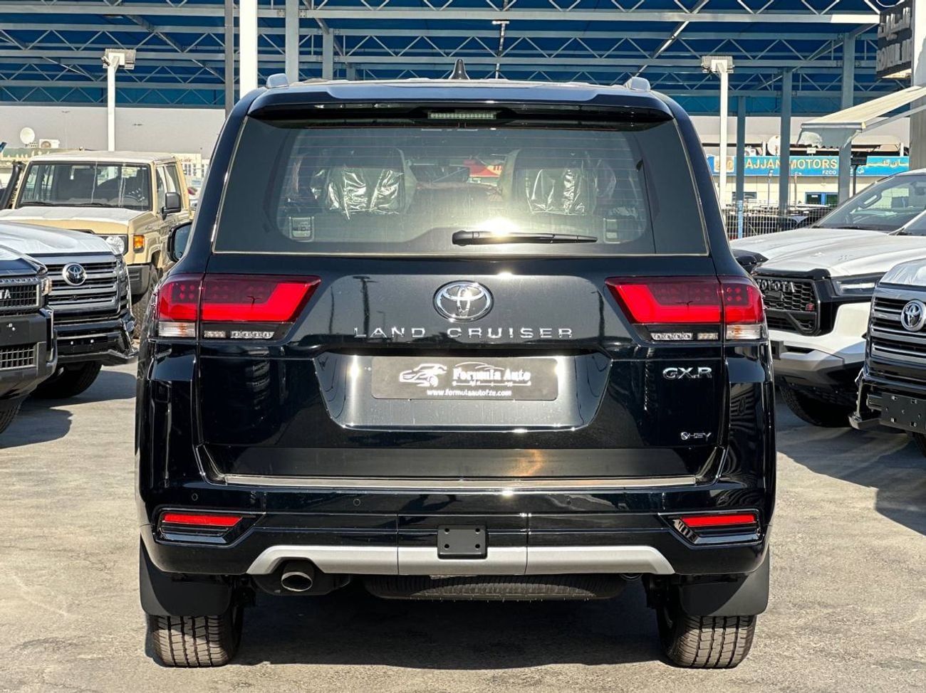 Toyota Land Cruiser GXR 3.5L HEV A/T // 2026 // High Option with Power & Cooling & Leather Seats , Wireless Charge // Sp