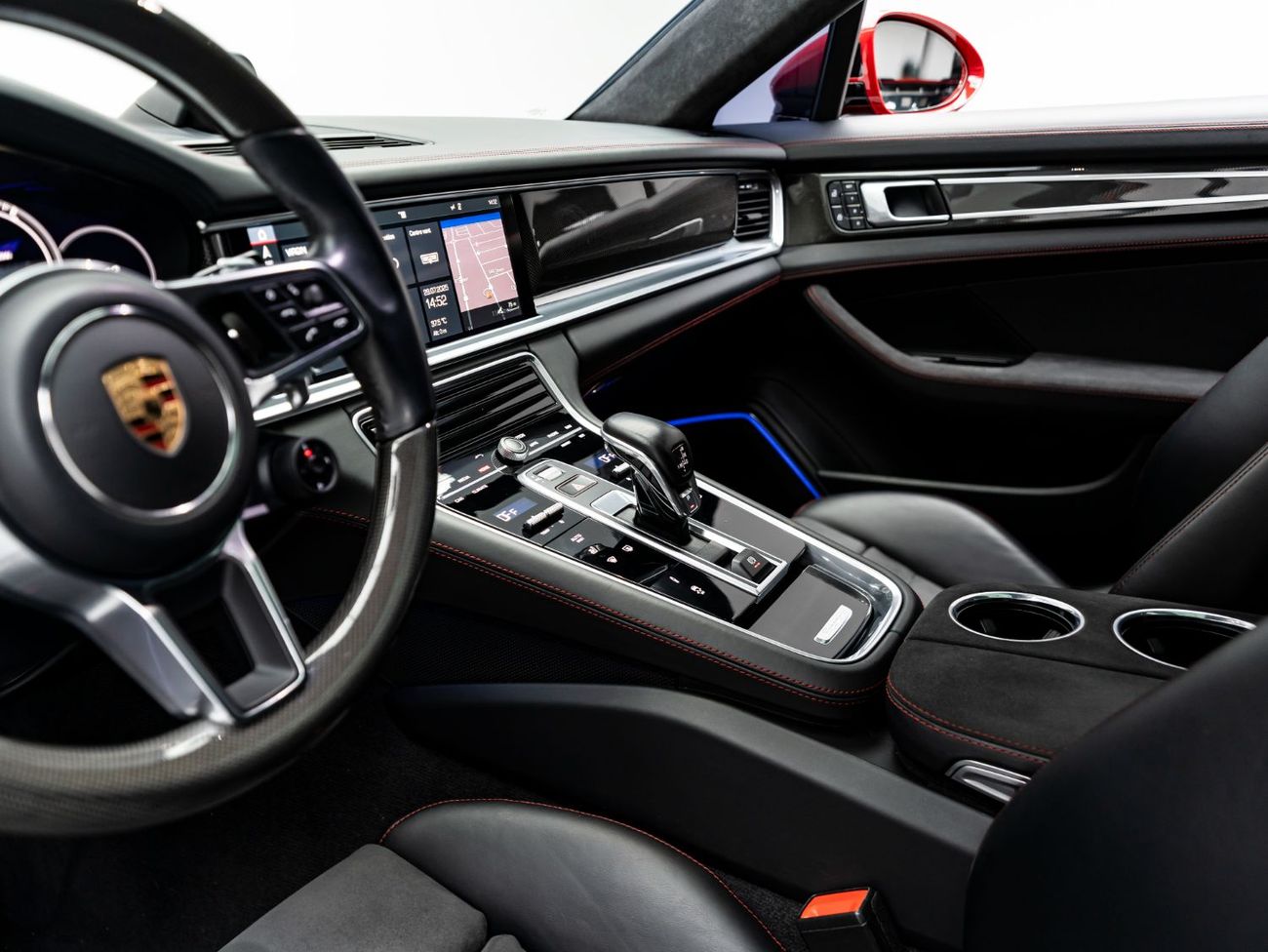 بورش باناميرا GTS 4.0L (454 HP) AWD