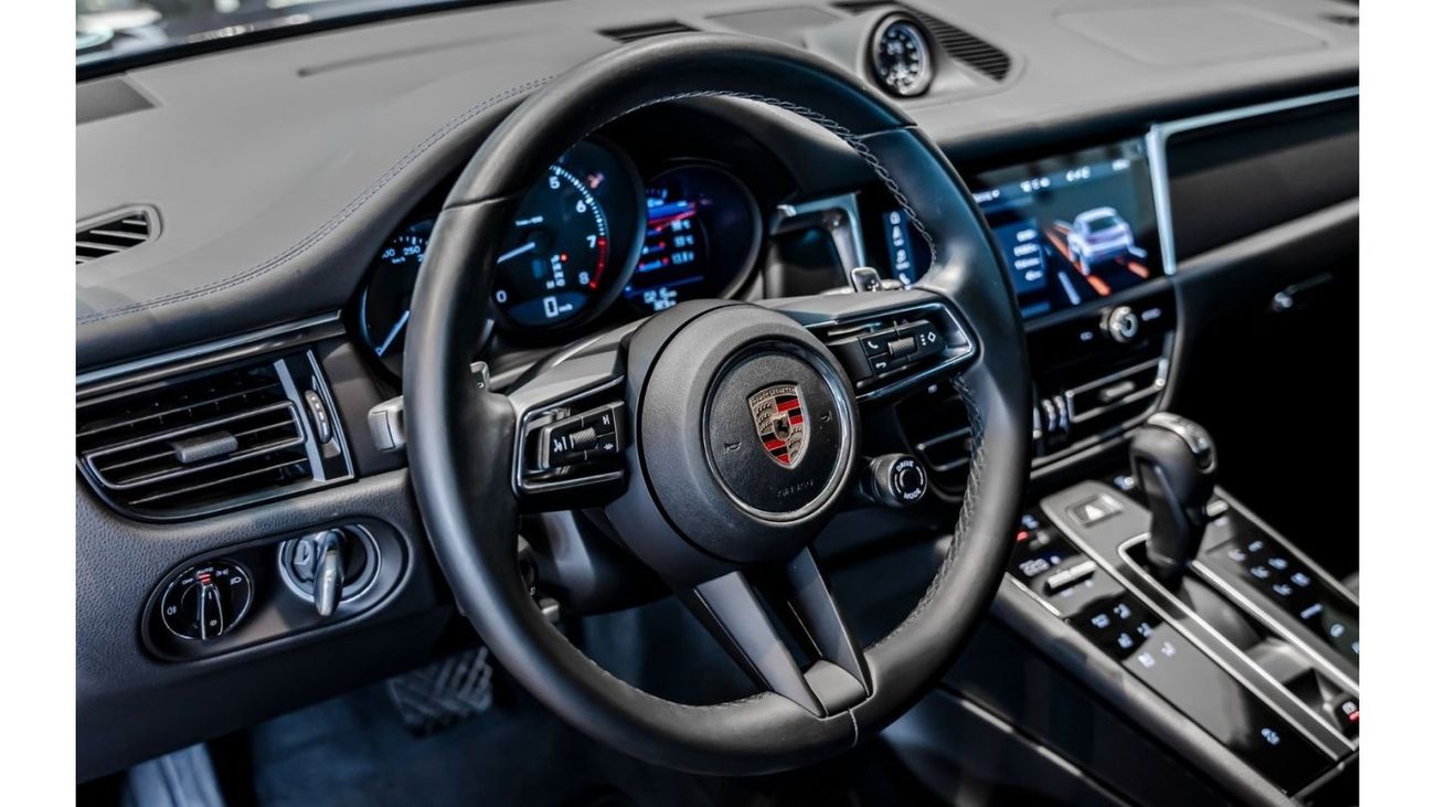 Porsche Macan 2024 Porsche Macan, 2026 Porsche Warranty, Sports Exhaust, Low KMs, GCC