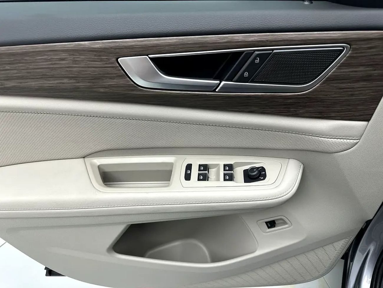 Volkswagen Teramont Comfortline 3.6L Comfortline (Facelift 2)