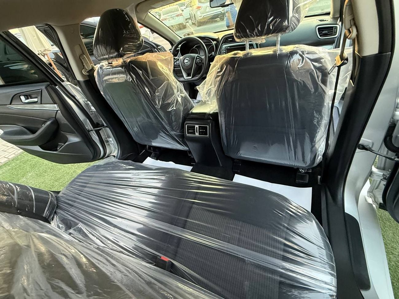 Nissan Maxima PLATINUM first owner, clean use