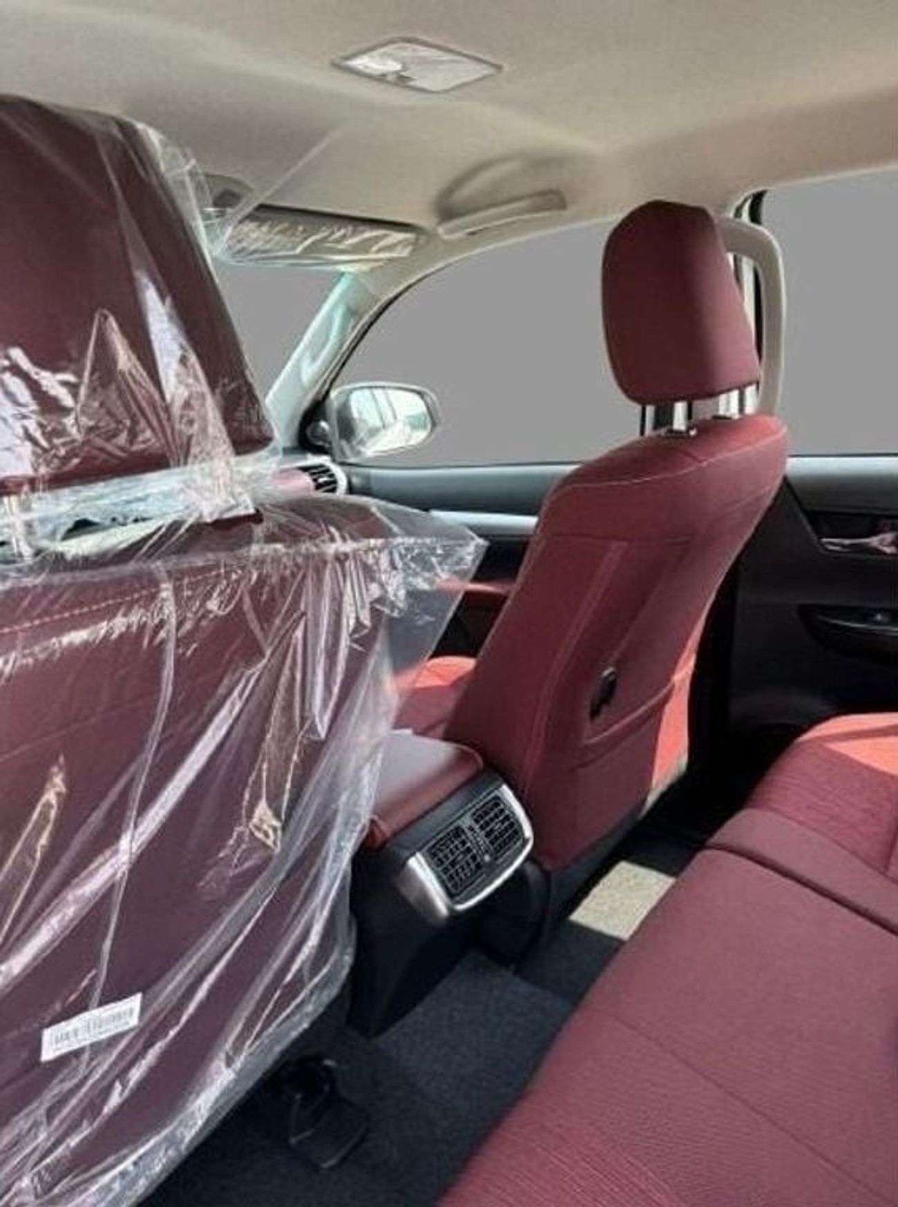 Toyota Hilux Toyota hilux 2.7L petrol MY2025