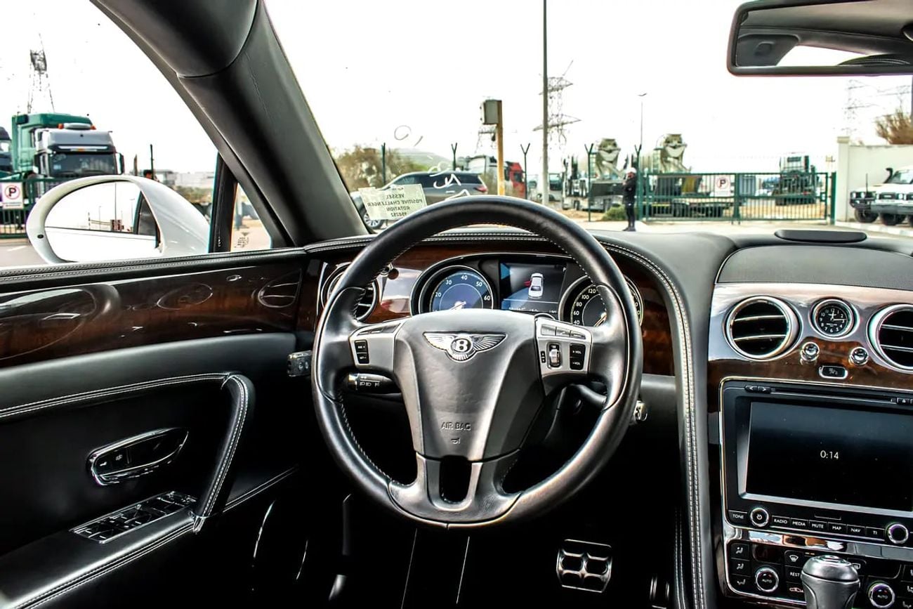 بنتلي فلاينج سبور SUPER CLEAN - ONLY 50,000 KM