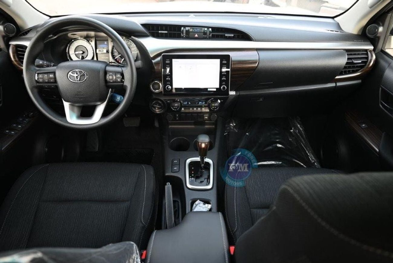 Toyota Hilux Double Cab Pickup VX 4.0L Petrol 4X4 Automatic