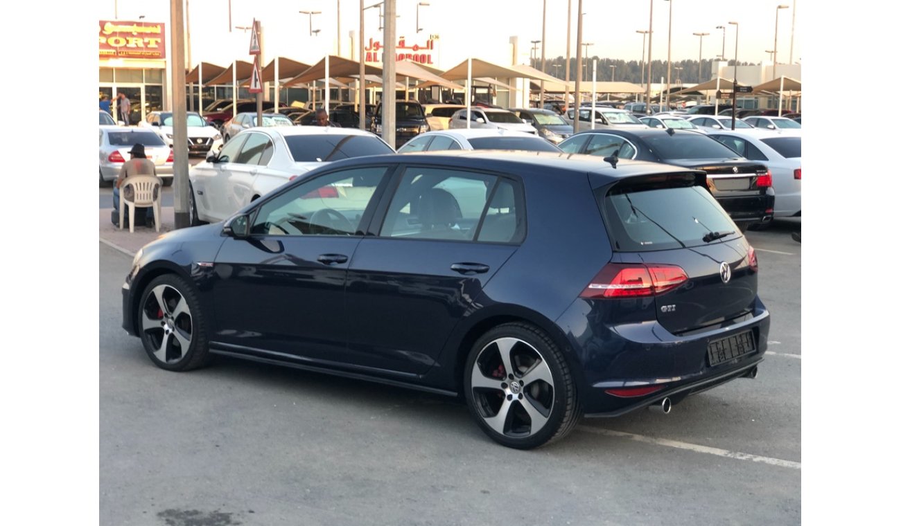 Volkswagen Golf Golf GTi model 2014 GCC car prefect condition full option panoramic roof leather seats back camera b