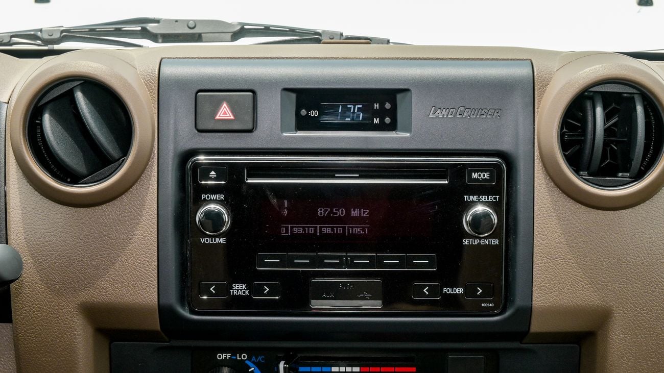 Toyota Land Cruiser Pick Up LC 79 DC 2.8L YM 2024