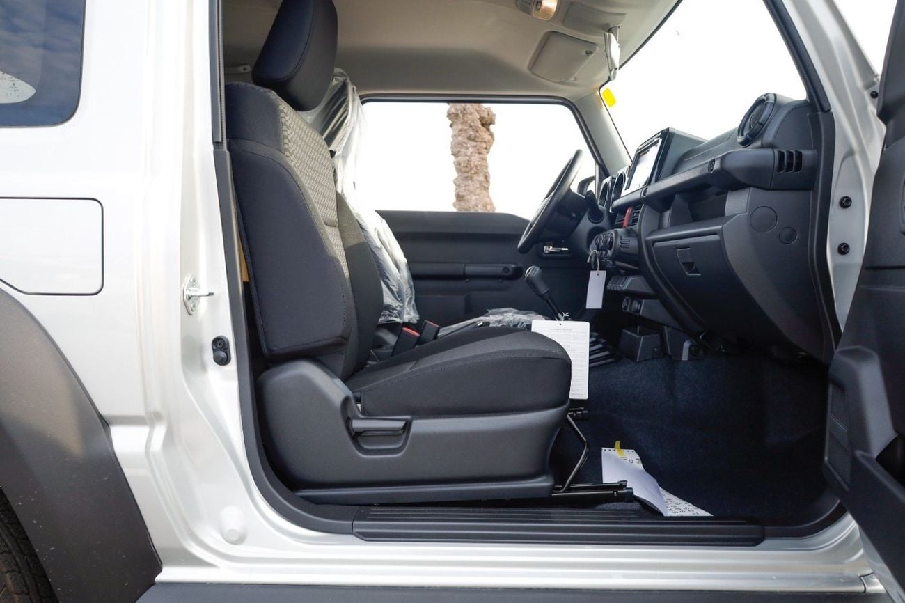 سوزوكي جيمني 3DR Manual 1.5 Petrol