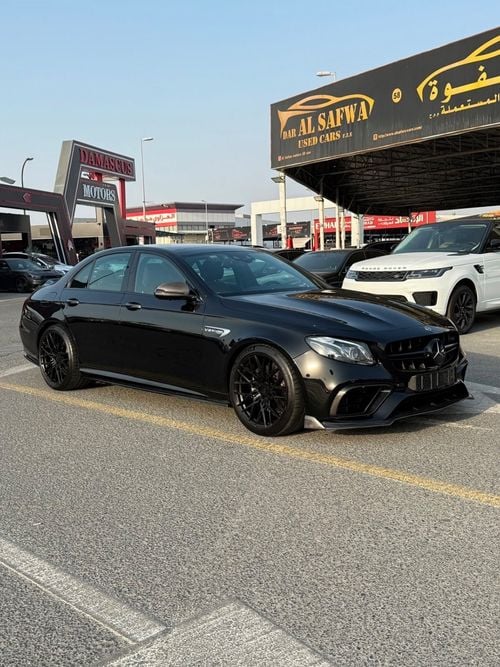 Mercedes Benz E63 AMG +