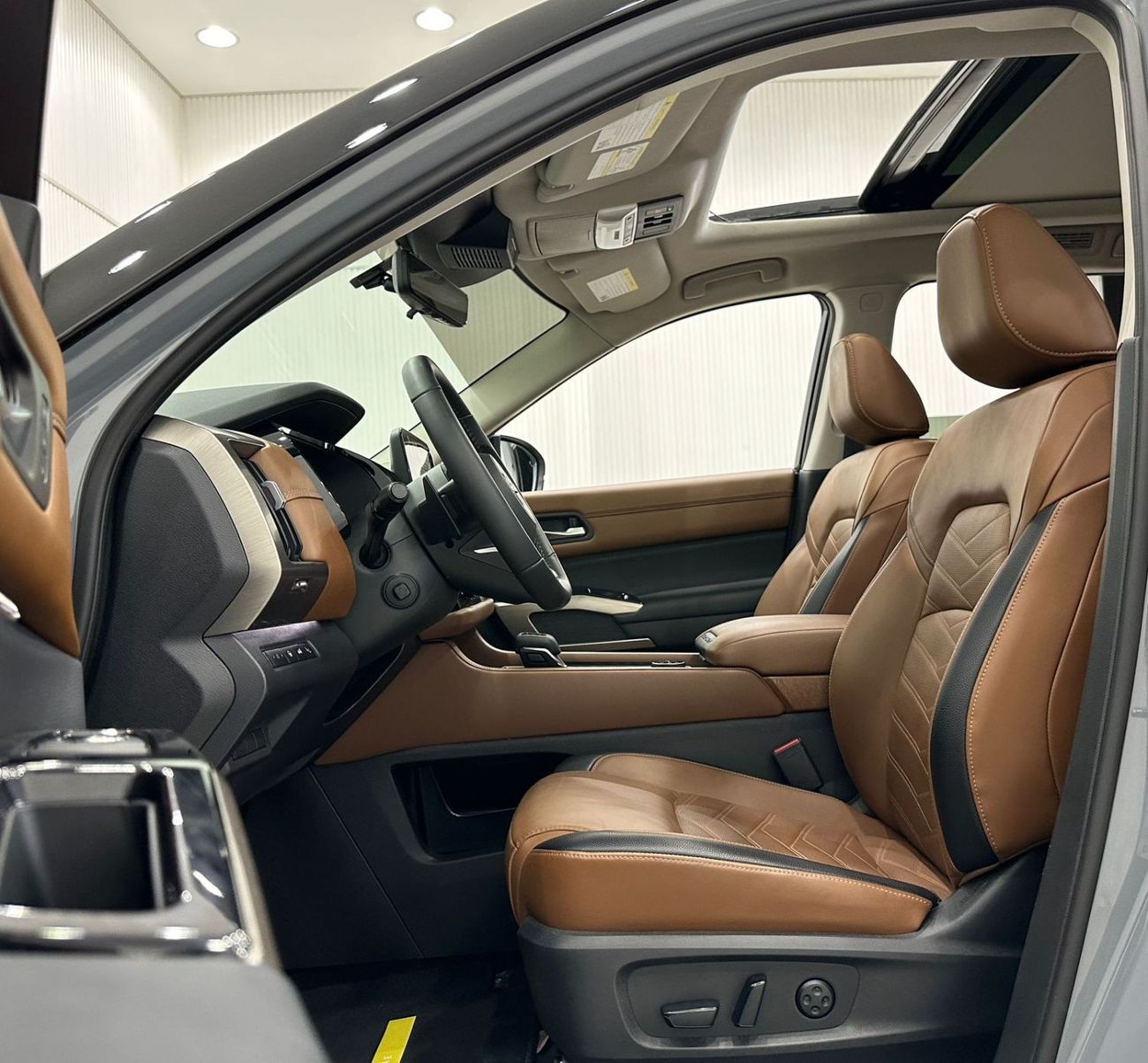 نيسان باثفايندر 2022 Nissan Pathfinder SL, Oct 2027 Nissan Warranty, Oct 2025 Nissan Service Pack, Full Options, GCC