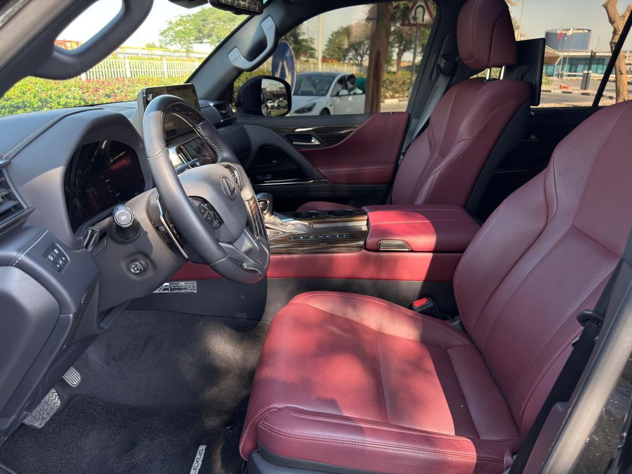 Lexus LX 600 Signature 3.5L ( CYL)