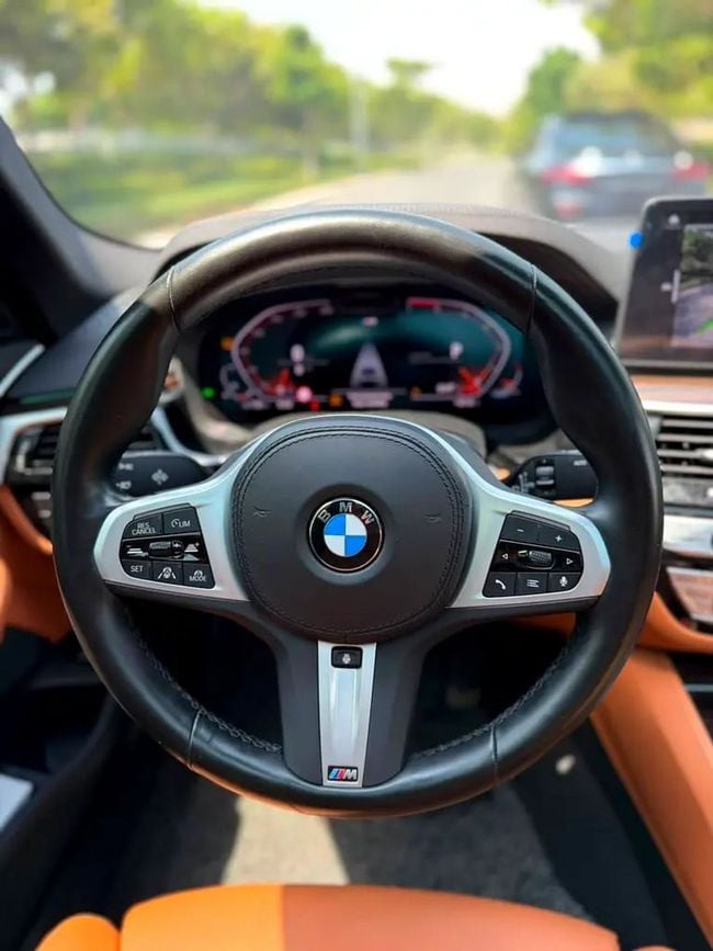 BMW 5 Series M SPORT, миниатюра 27