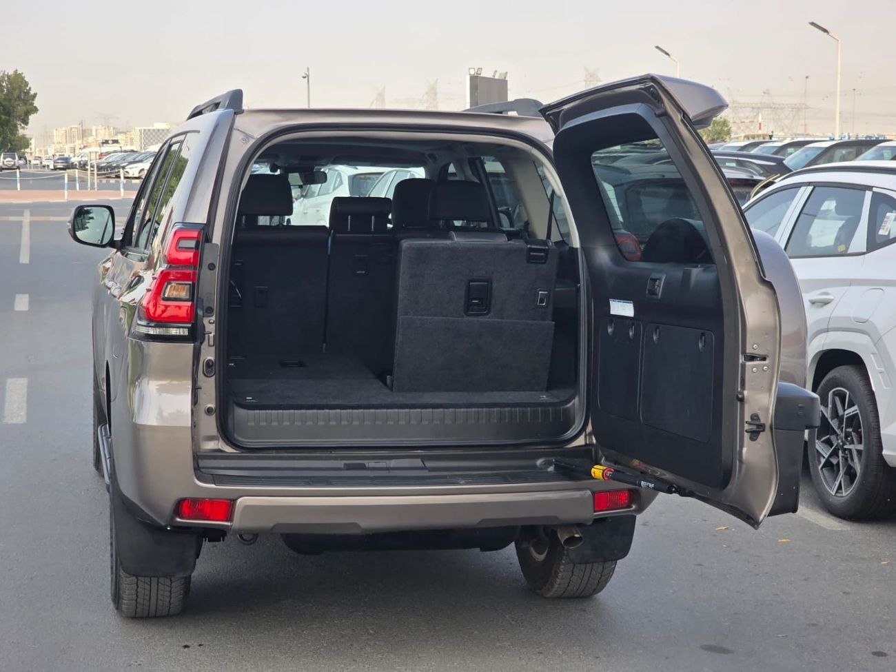 Toyota Prado RIGHT HAND DRIVE ONLY FOR EXPORT 2.8L FULL OPTION