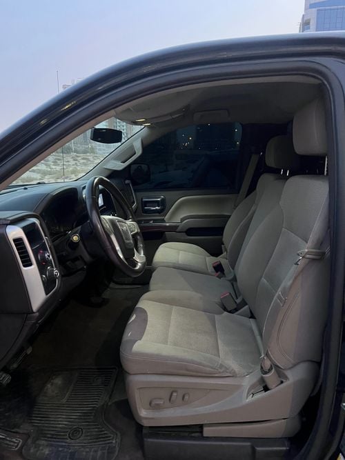 جي أم سي سييرا 5.7 L 3 Seats 4WD